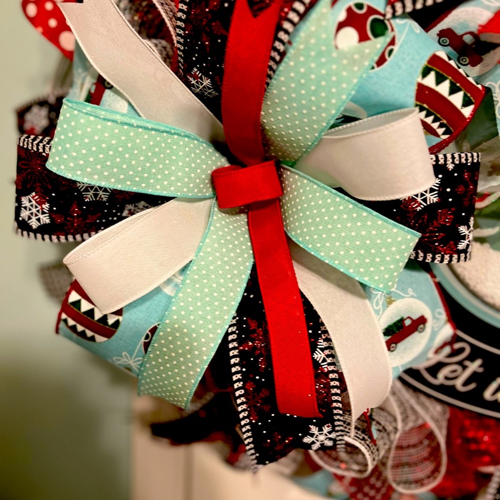 Christmas snow globe wreath